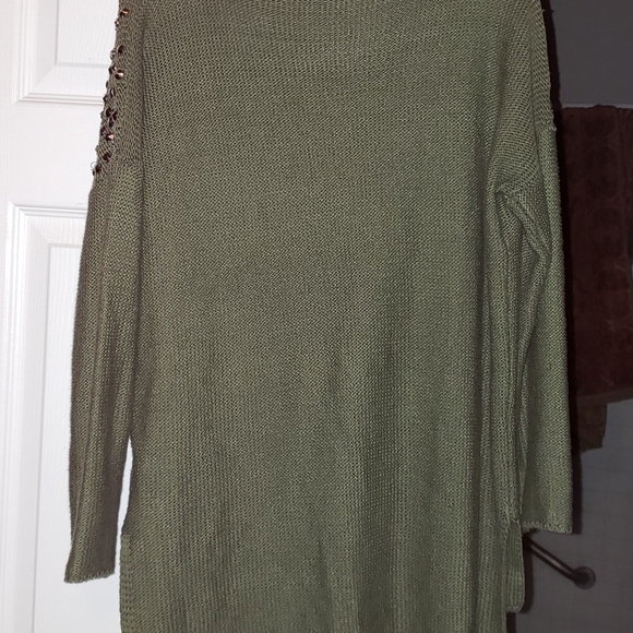 Olive green sweater - Picture 5 of 6